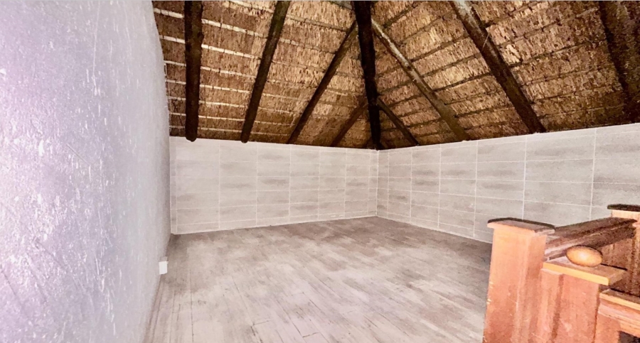 To Let 5 Bedroom Property for Rent in Melodie North West